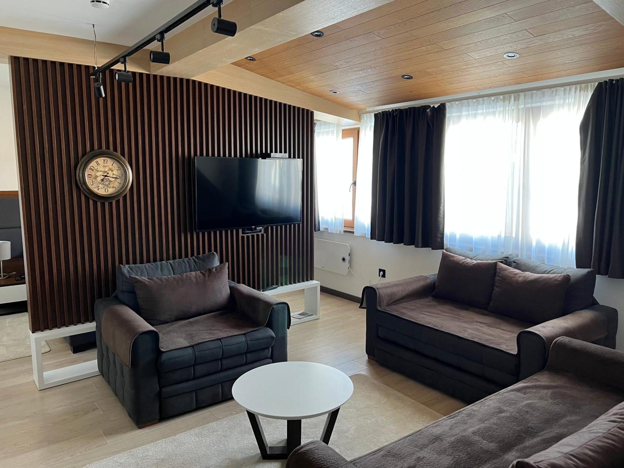 Family Apartmans Harry- Apartmans Of The Apart Hotel & Spa Zoned, Kopaonik - Special Benefit, Children Up To 13 Years Of Age Accompanied By Two Adults Stay For Free-Parking-Breakfast-Pool&Spa Eksteriør bilde