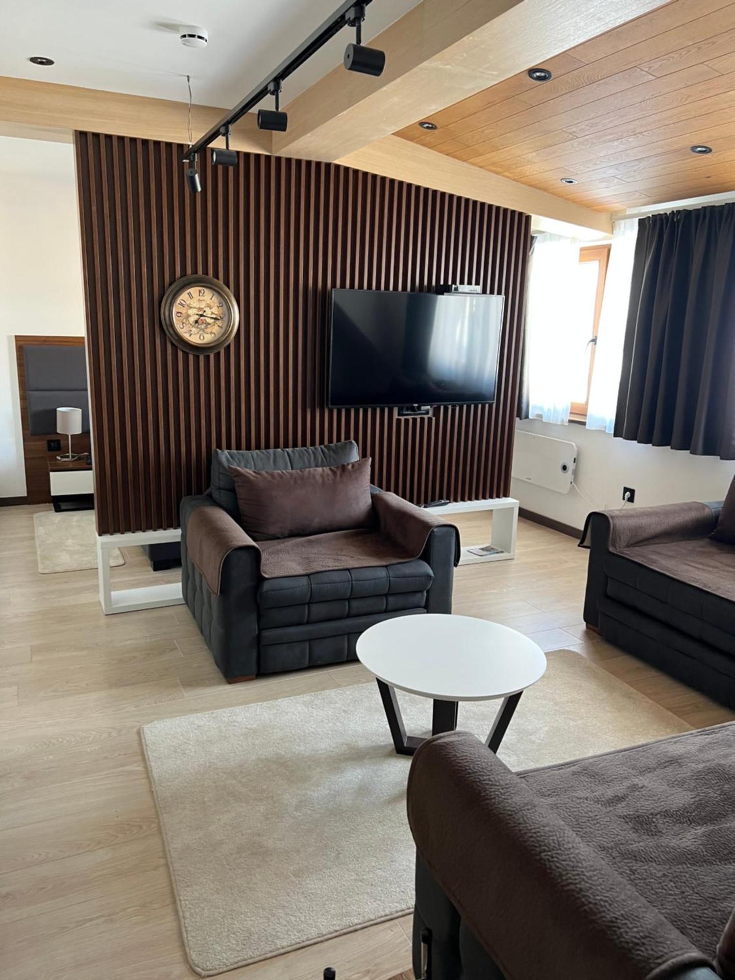 Family Apartmans Harry- Apartmans Of The Apart Hotel & Spa Zoned, Kopaonik - Special Benefit, Children Up To 13 Years Of Age Accompanied By Two Adults Stay For Free-Parking-Breakfast-Pool&Spa Eksteriør bilde