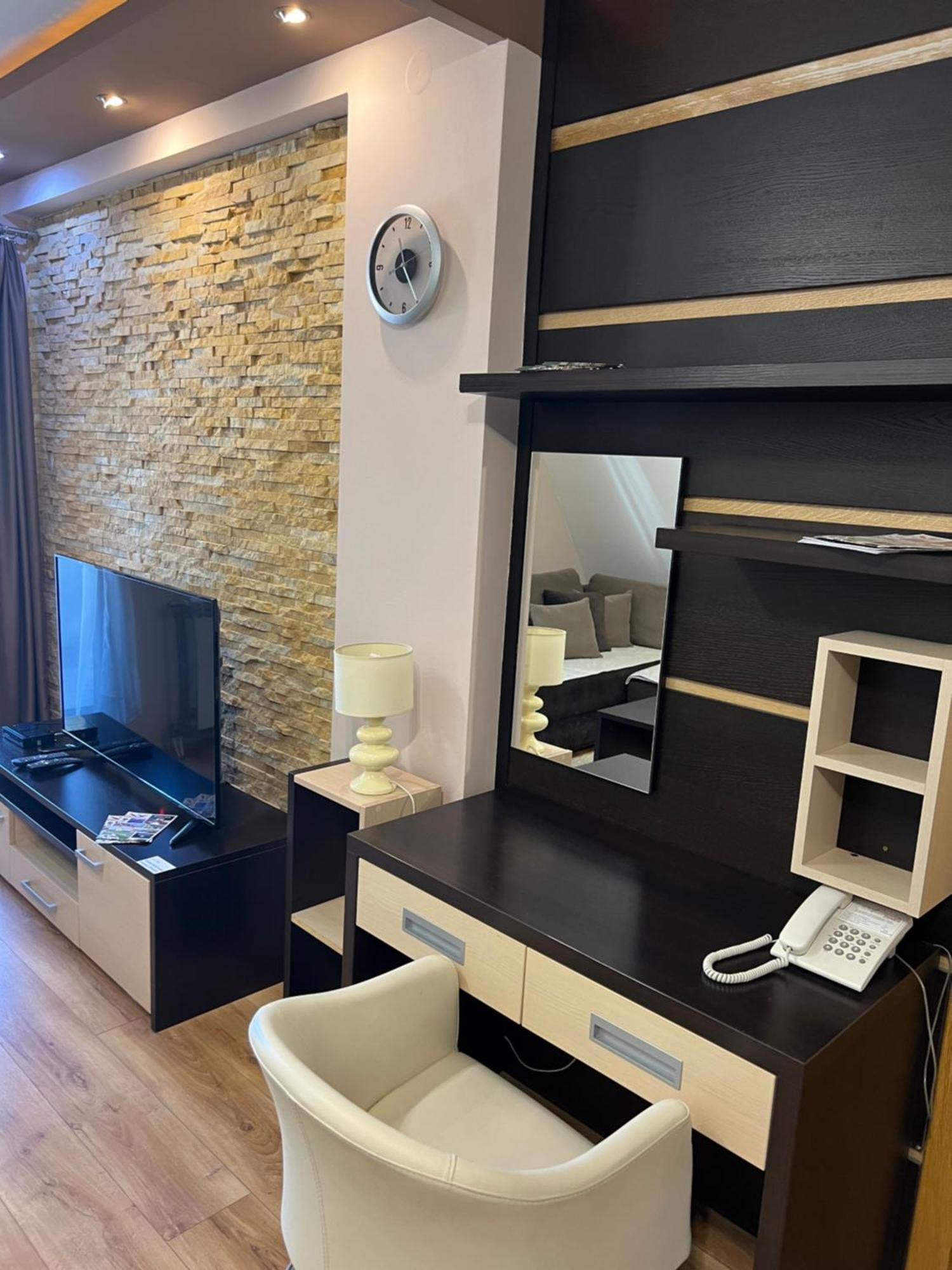 Family Apartmans Harry- Apartmans Of The Apart Hotel & Spa Zoned, Kopaonik - Special Benefit, Children Up To 13 Years Of Age Accompanied By Two Adults Stay For Free-Parking-Breakfast-Pool&Spa Eksteriør bilde